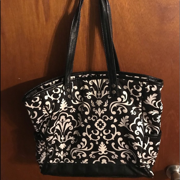 Thirty One Handbags - Thirty One Cindy Tote